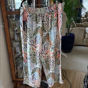 Tahari Vibrant Multicolor Linen Apparel